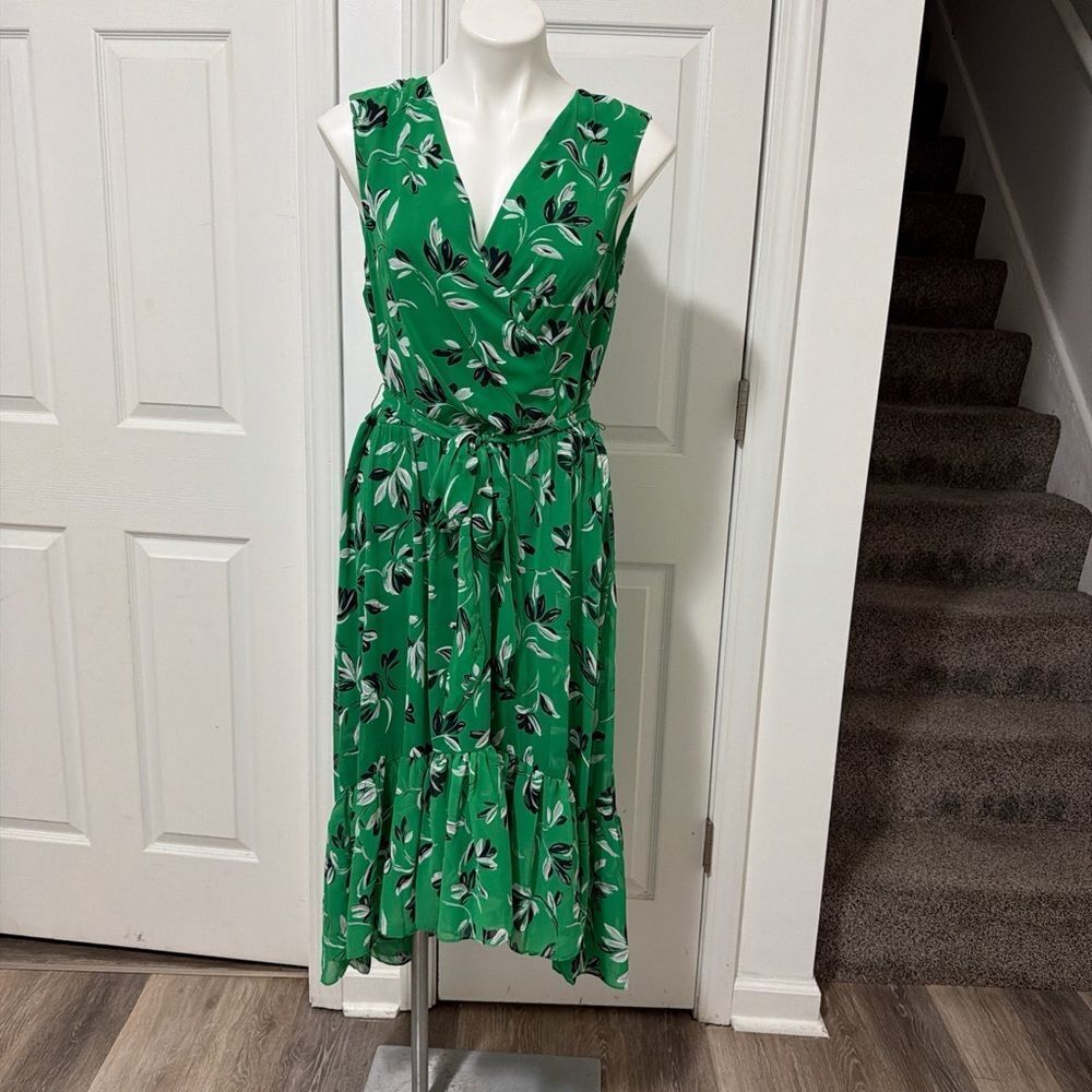 Jessica Howard Green Floral Wrap-Style Midi Dress